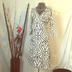 XL Black and white patterned dress!